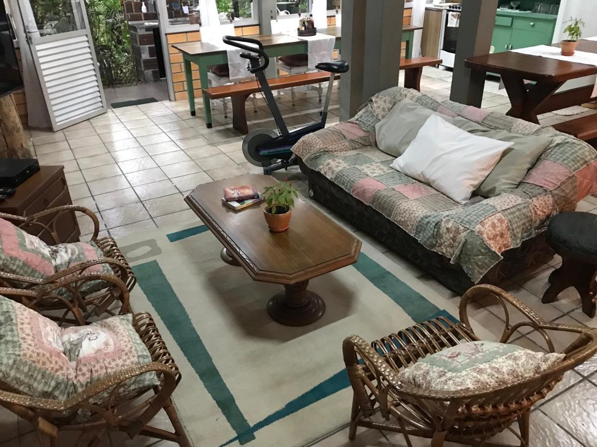 Casa Dona Hilda Homestay